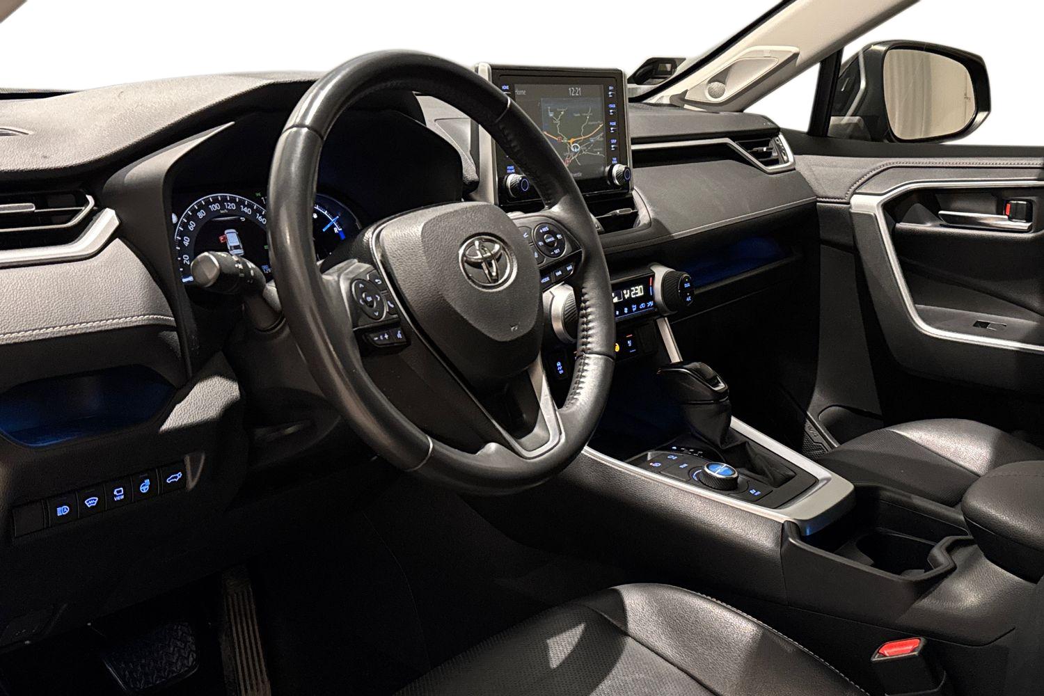 Toyota RAV4 2020, photo 6/26