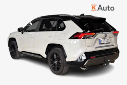 Valkoinen Toyota RAV4 2020 kuva 3.
