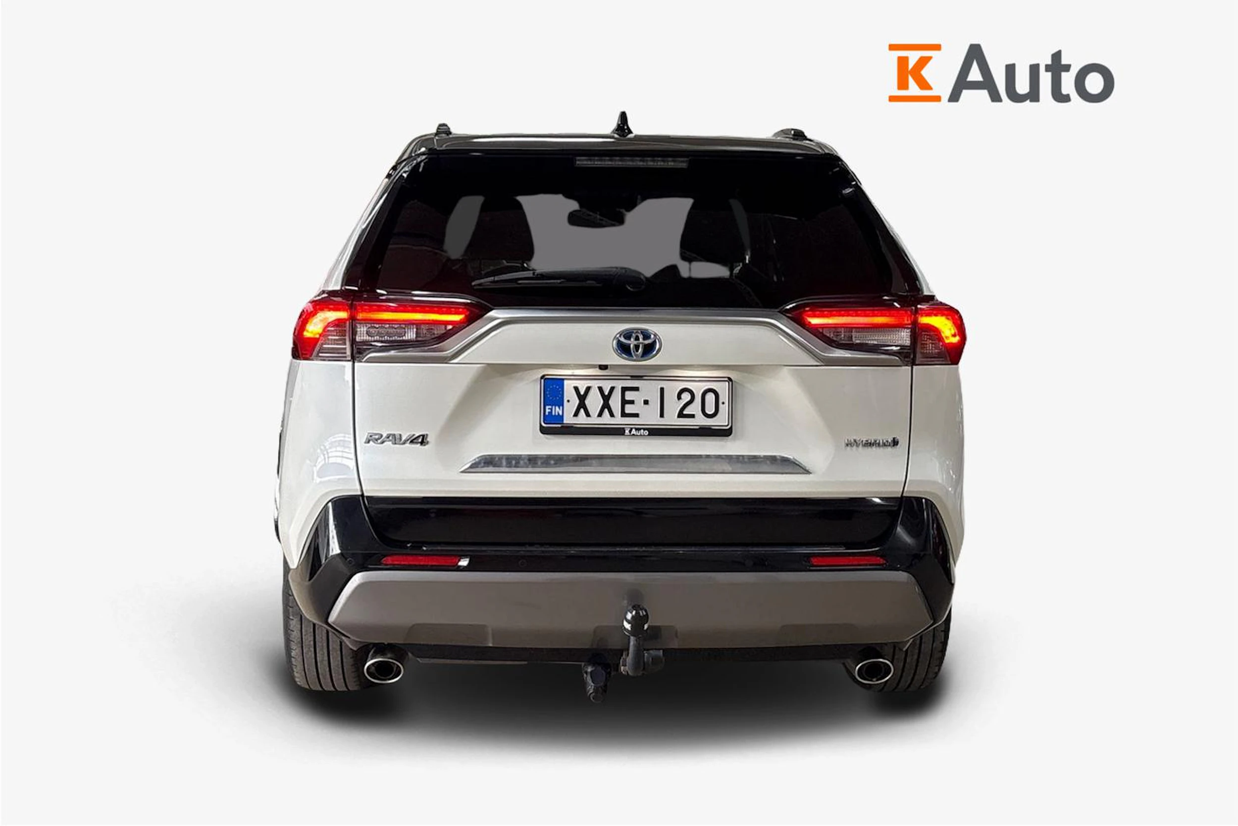 Valkoinen Toyota RAV4 2020 kuva 4.