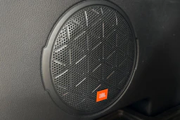 Valkoinen Toyota RAV4 2020 kuva 28.