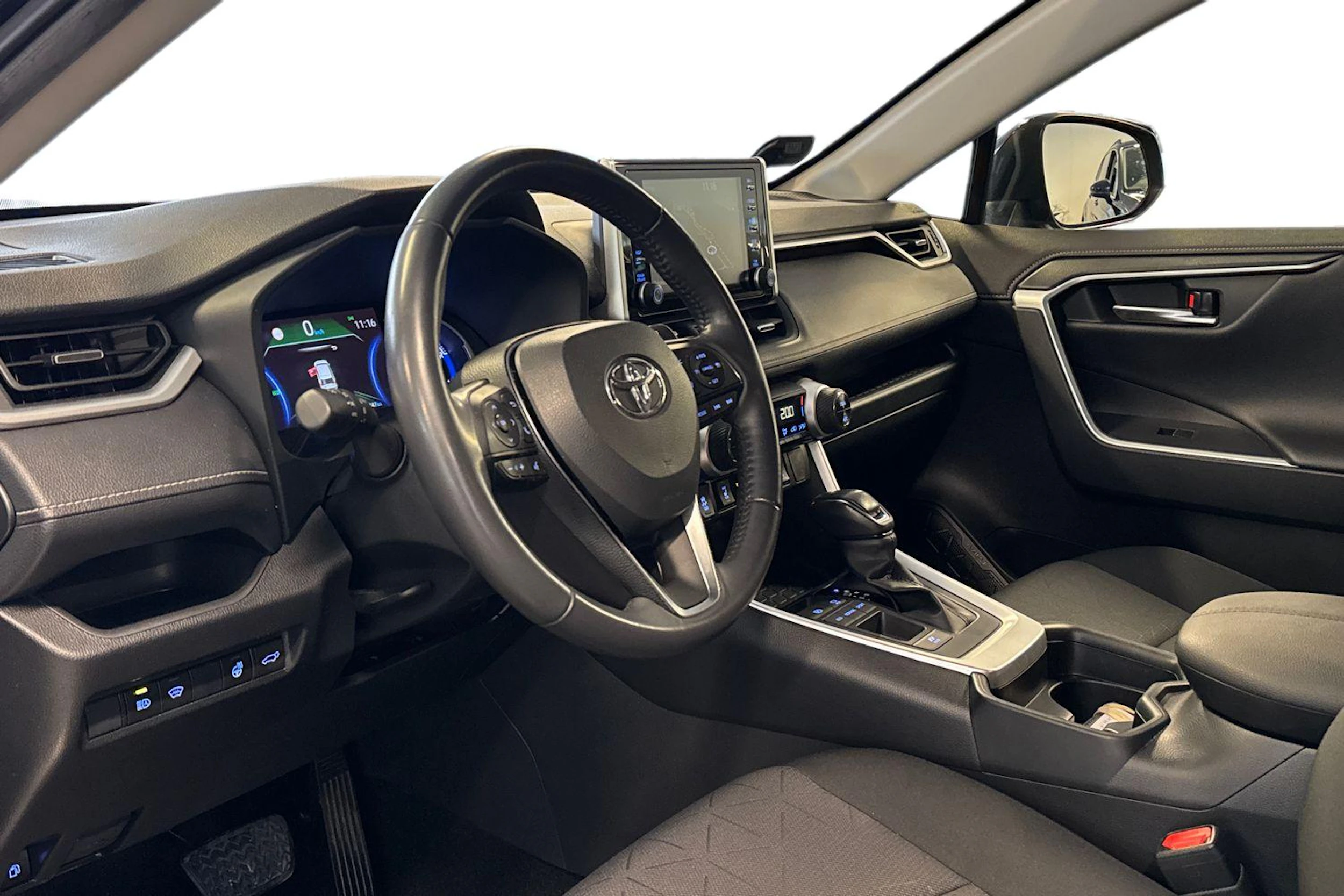 musta Toyota RAV4 2020 kuva 8.