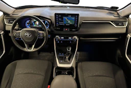 musta Toyota RAV4 2020 kuva 9.