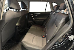 musta Toyota RAV4 2020 kuva 11.