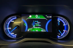 musta Toyota RAV4 2020 kuva 22.