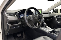 valkoinen Toyota RAV4 2020 kuva 7.