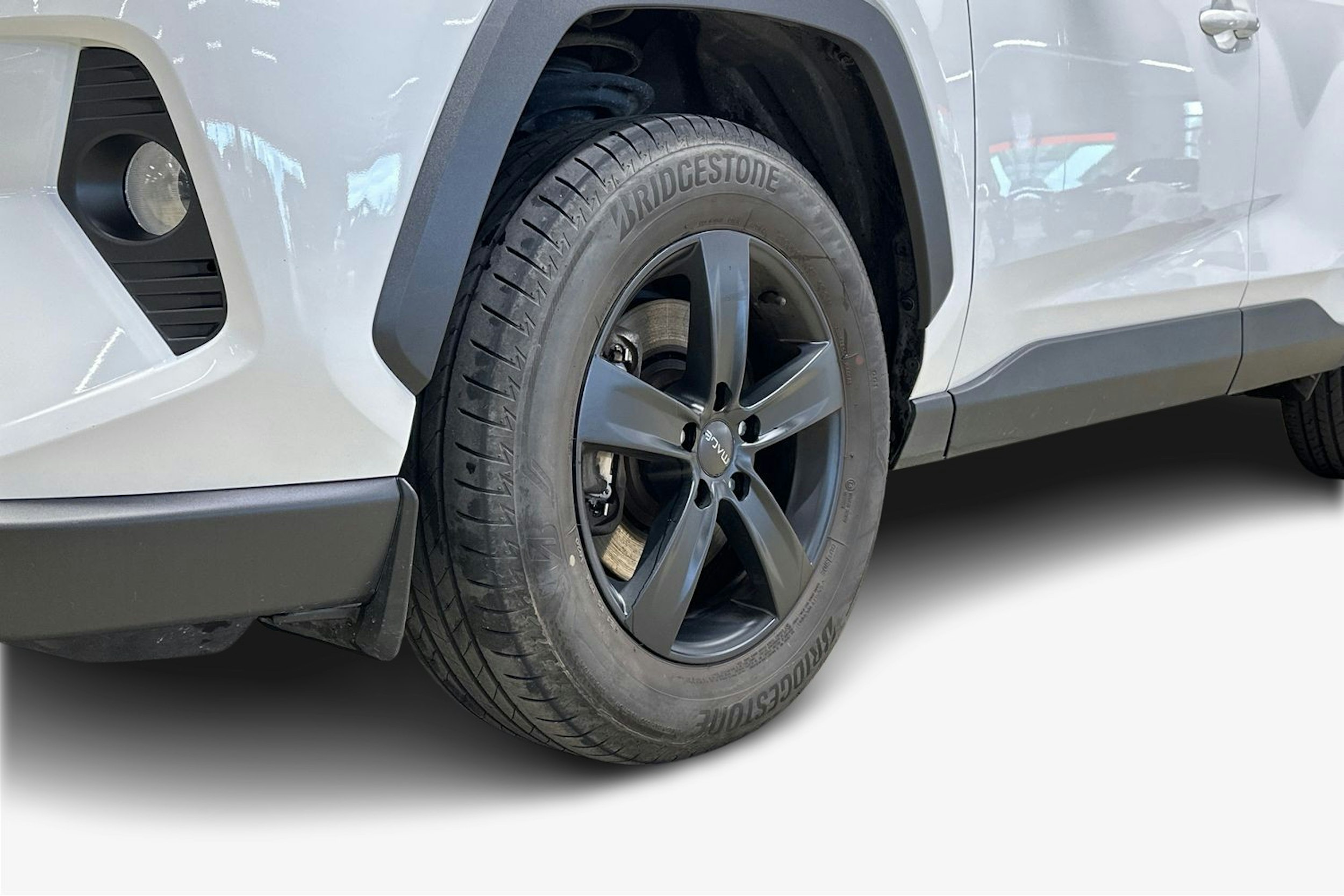 valkoinen Toyota RAV4 2020 kuva 11.