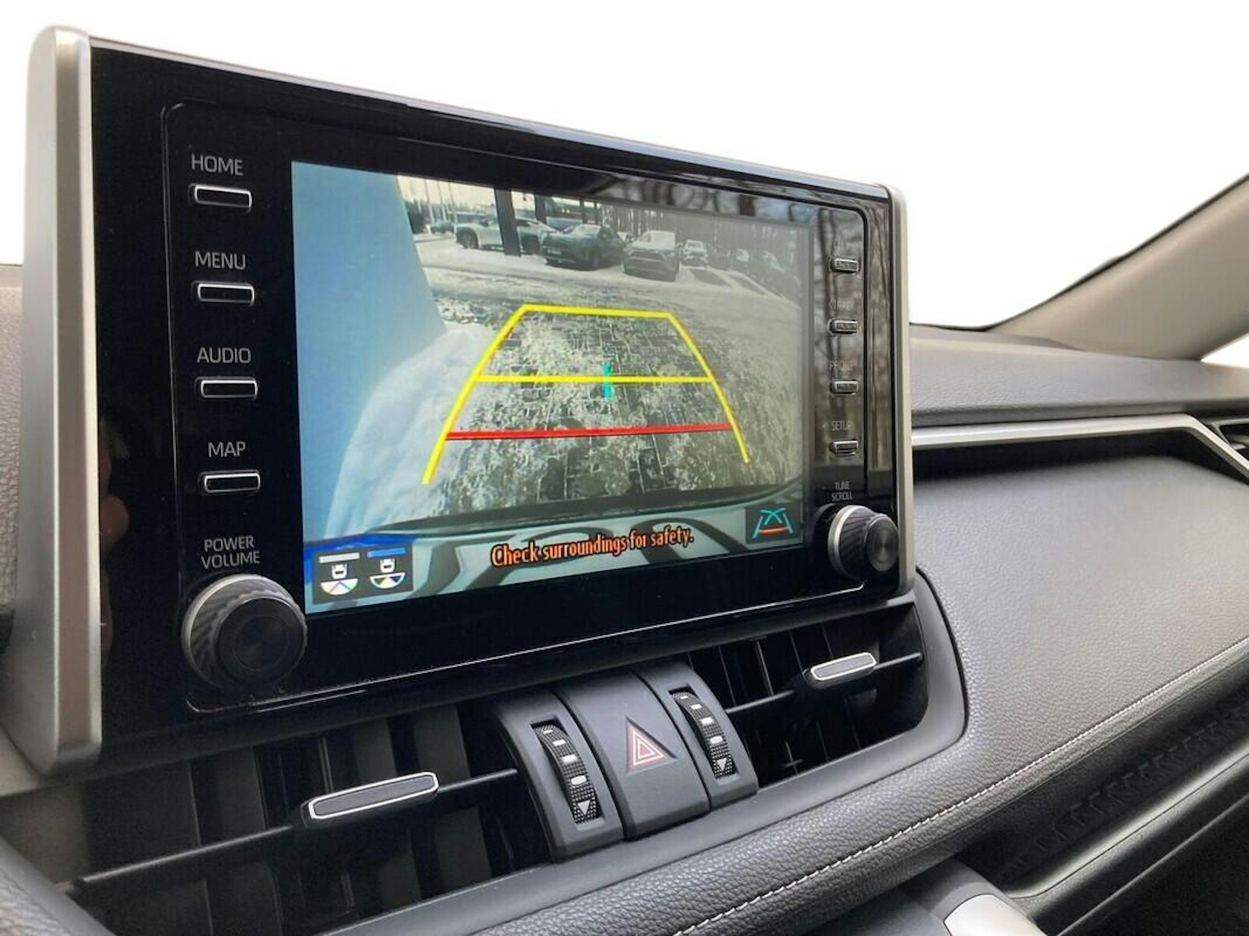 met. musta Toyota RAV4 2021 kuva 7.