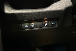 met. musta Toyota RAV4 2021 kuva 20.