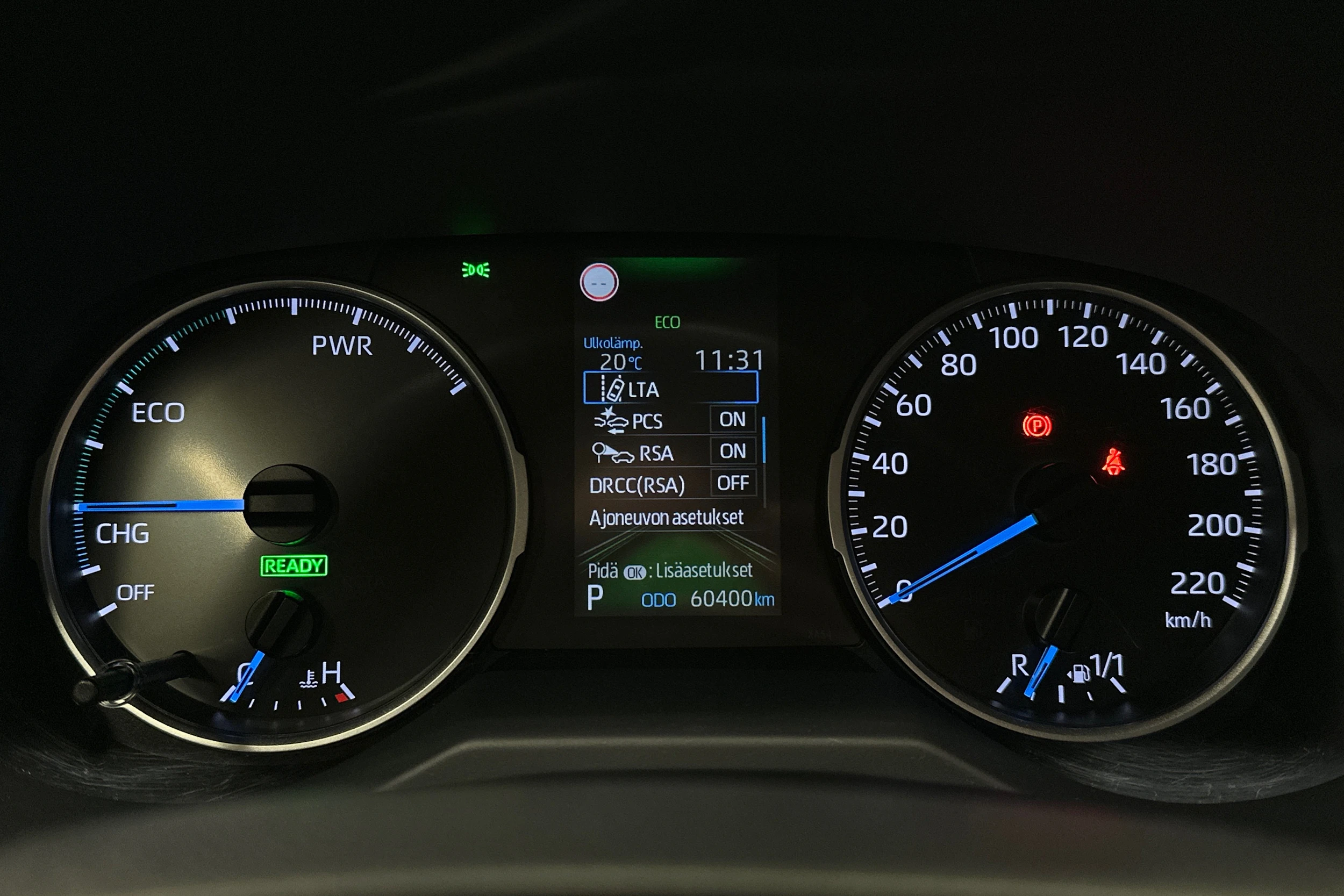 vihreä Toyota RAV4 2021 kuva 13.