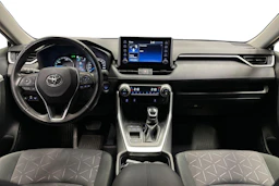 vihreä Toyota RAV4 2021 kuva 7.