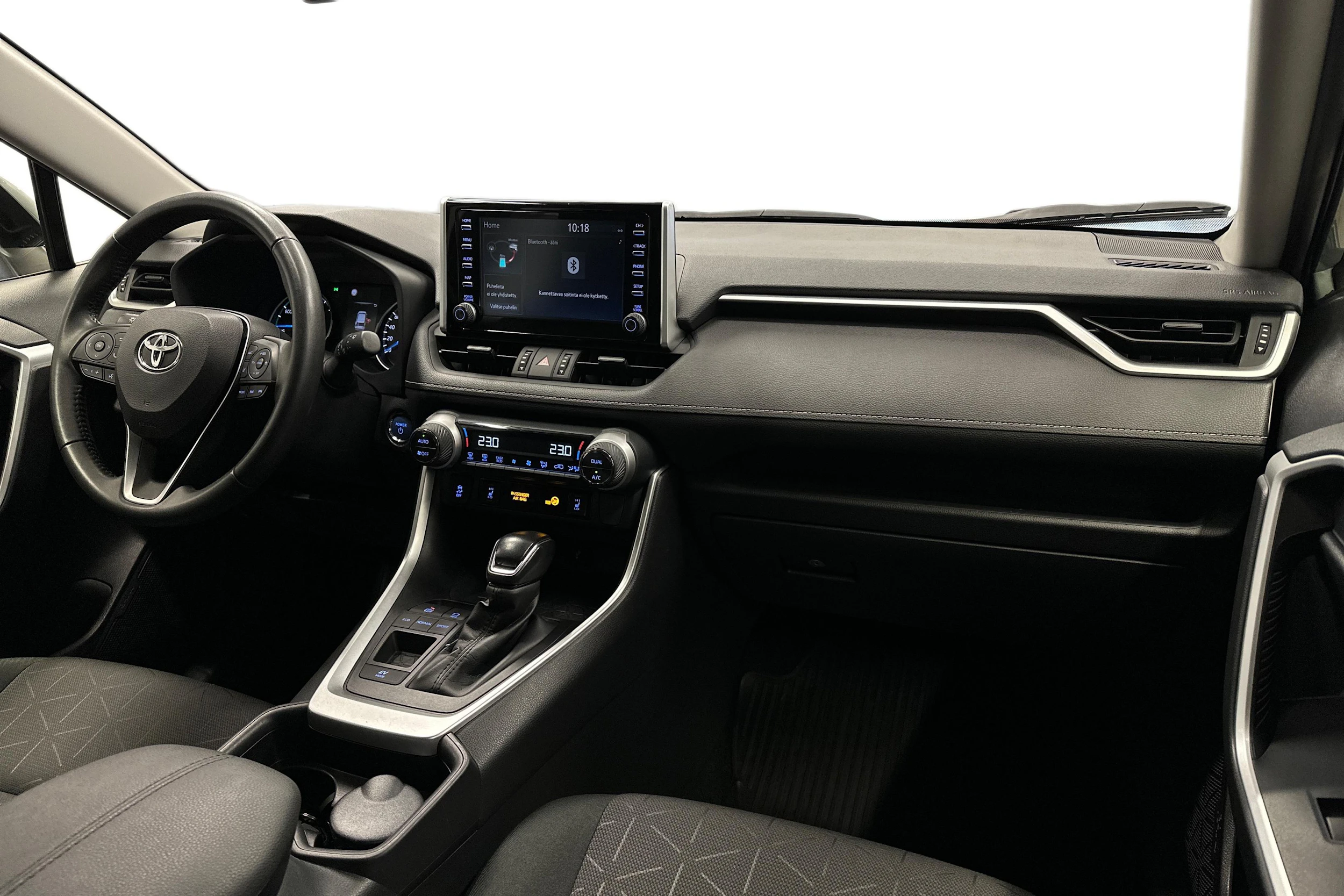 harmaa Toyota RAV4 2021 kuva 7.