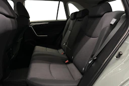 harmaa Toyota RAV4 2021 kuva 8.