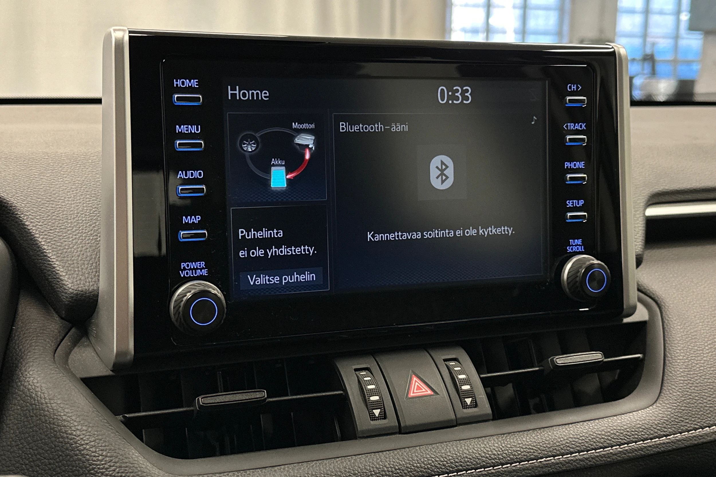 vihreä Toyota RAV4 2021 kuva 19.