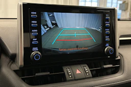 vihreä Toyota RAV4 2021 kuva 21.