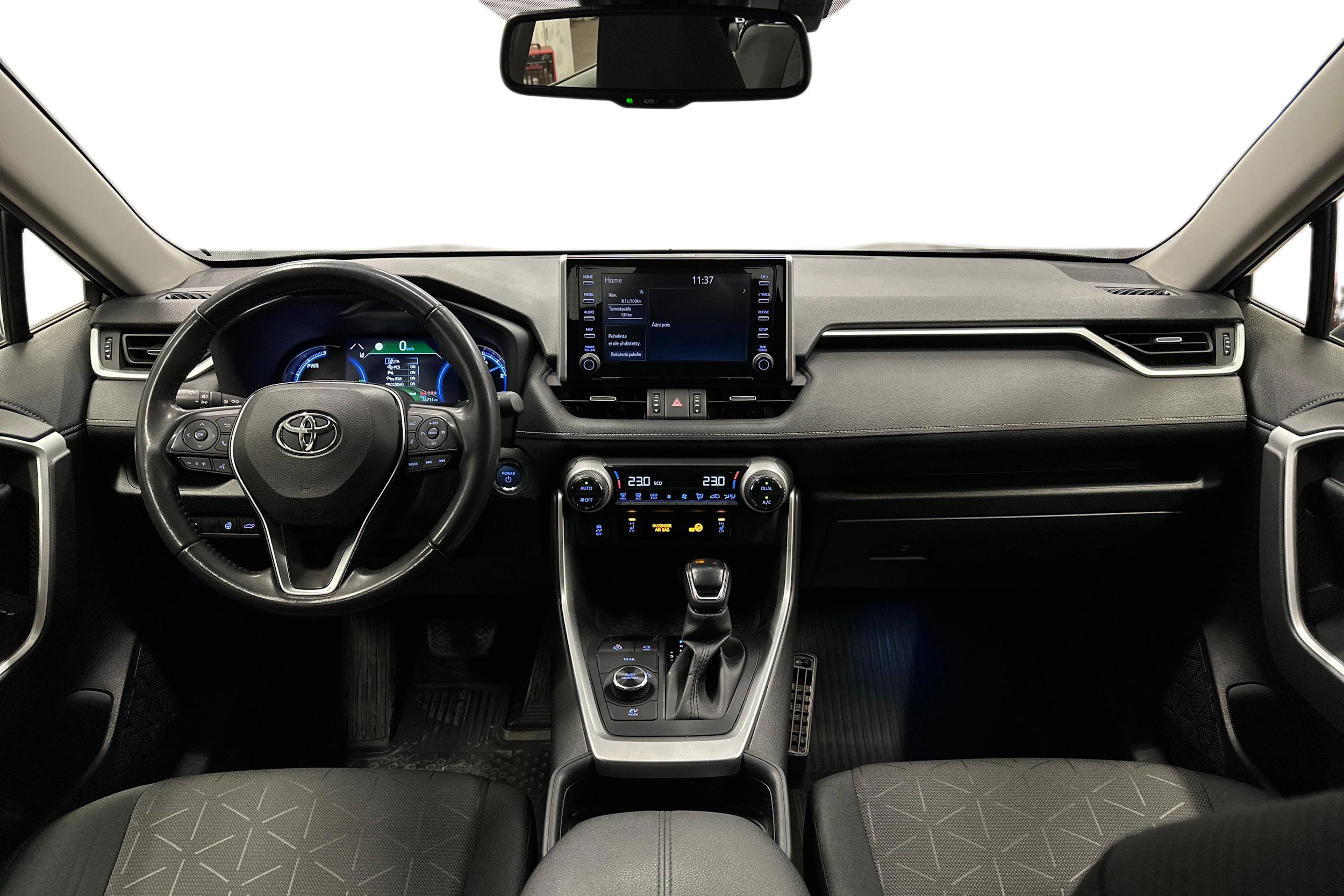 musta Toyota RAV4 2021 kuva 7.