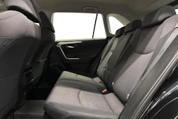 musta Toyota RAV4 2021 kuva 8.