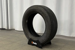 musta Toyota RAV4 2021 kuva 10.