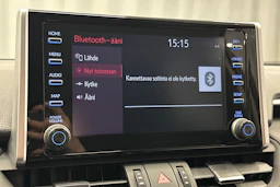 musta Toyota RAV4 2021 kuva 18.
