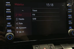 musta Toyota RAV4 2021 kuva 21.
