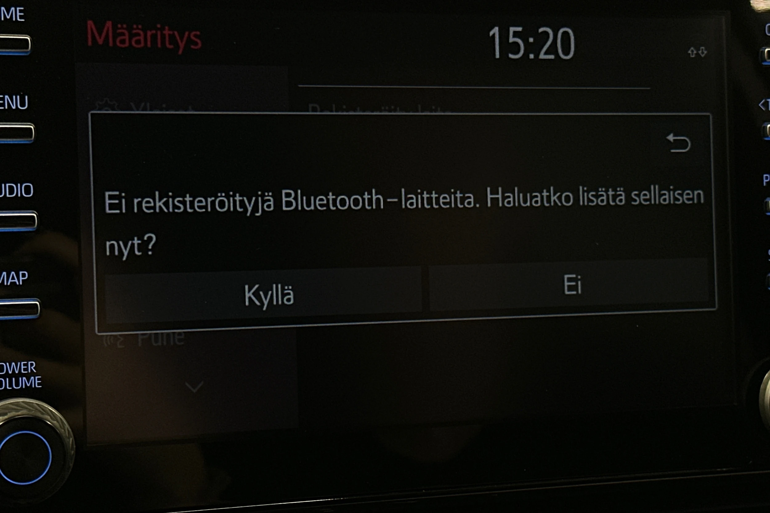 musta Toyota RAV4 2021 kuva 24.