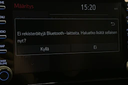 musta Toyota RAV4 2021 kuva 24.