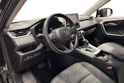 musta Toyota RAV4 2022 kuva 3.