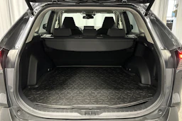 harmaa Toyota RAV4 2021 kuva 15.