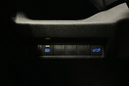 harmaa Toyota RAV4 2021 kuva 21.