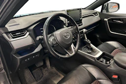 harmaa Toyota RAV4 2021 kuva 3.
