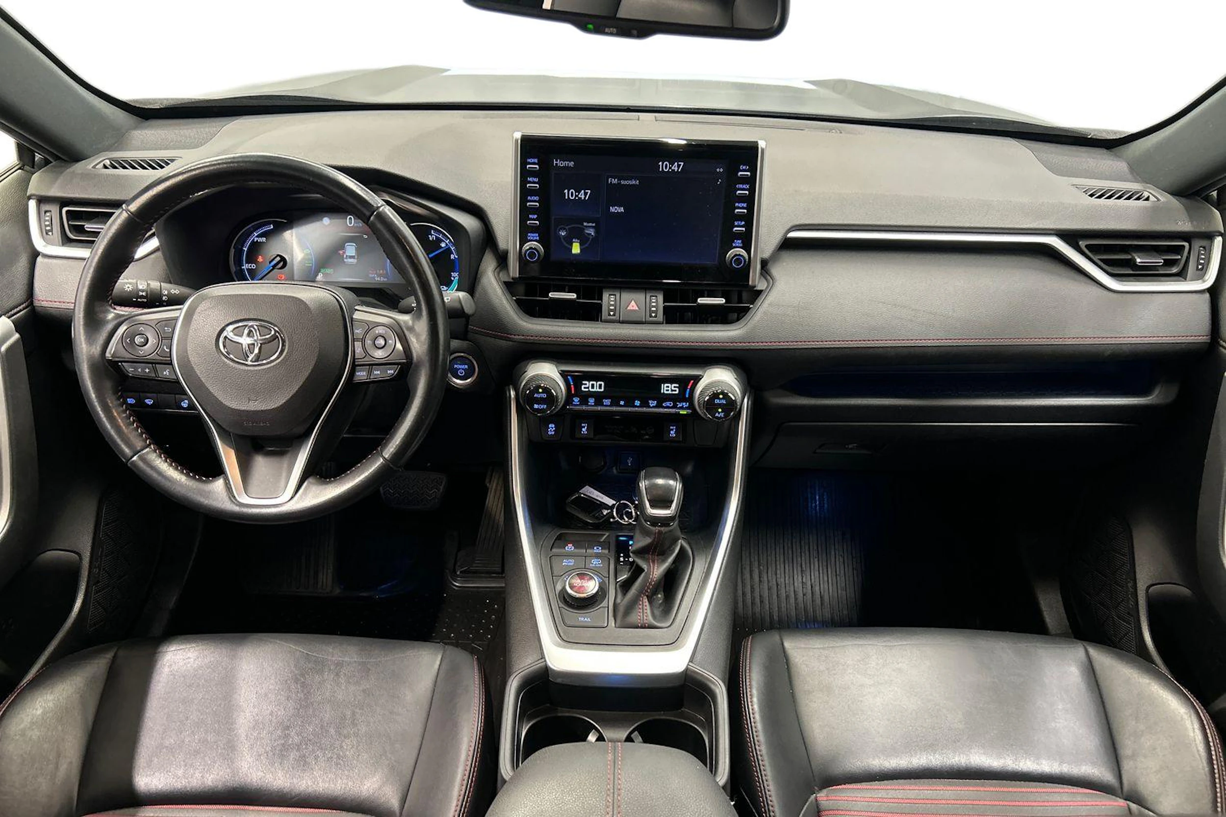 harmaa Toyota RAV4 Plug-in 2021 kuva 9.