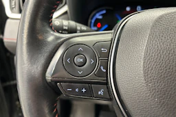 harmaa Toyota RAV4 Plug-in 2021 kuva 24.