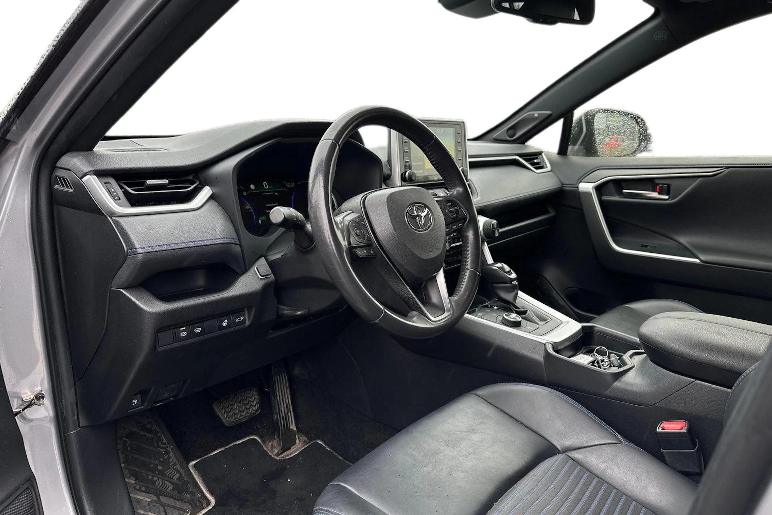 hopea Toyota RAV4 2021 kuva 3.