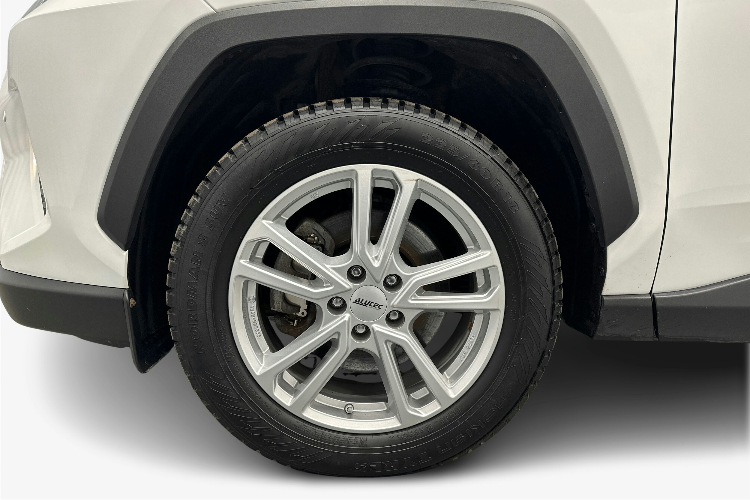 valkoinen Toyota RAV4 2021 kuva 11.