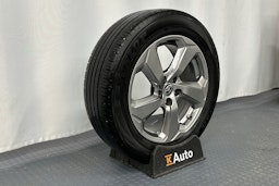 valkoinen Toyota RAV4 2021 kuva 13.