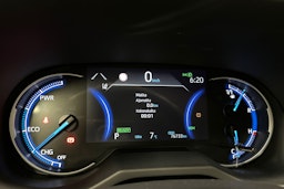 valkoinen Toyota RAV4 2021 kuva 20.