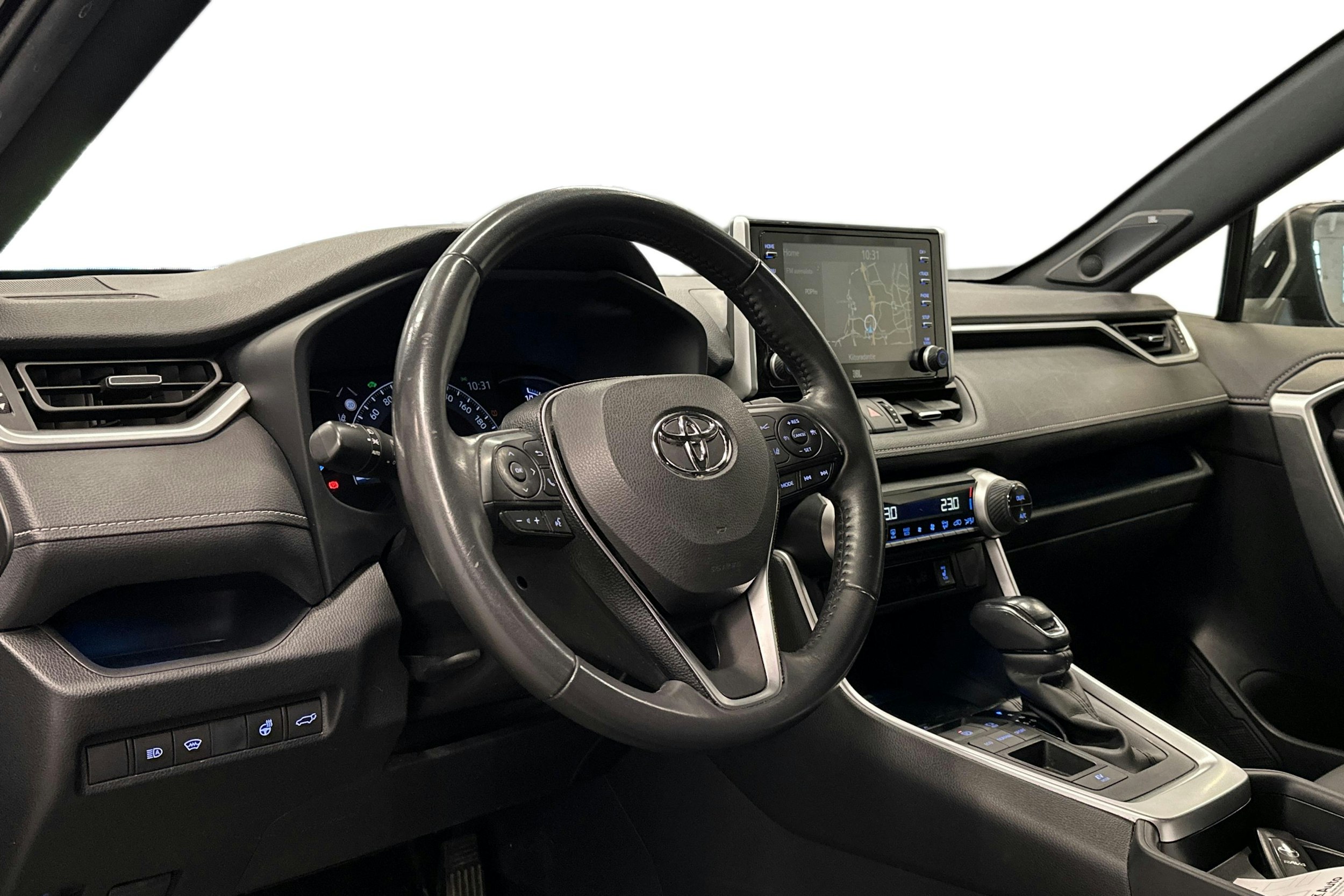 musta Toyota RAV4 2021 kuva 3.