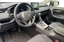Sininen Toyota RAV4 2021 kuva 6.