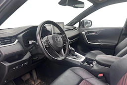 harmaa Toyota RAV4 2021 kuva 3.