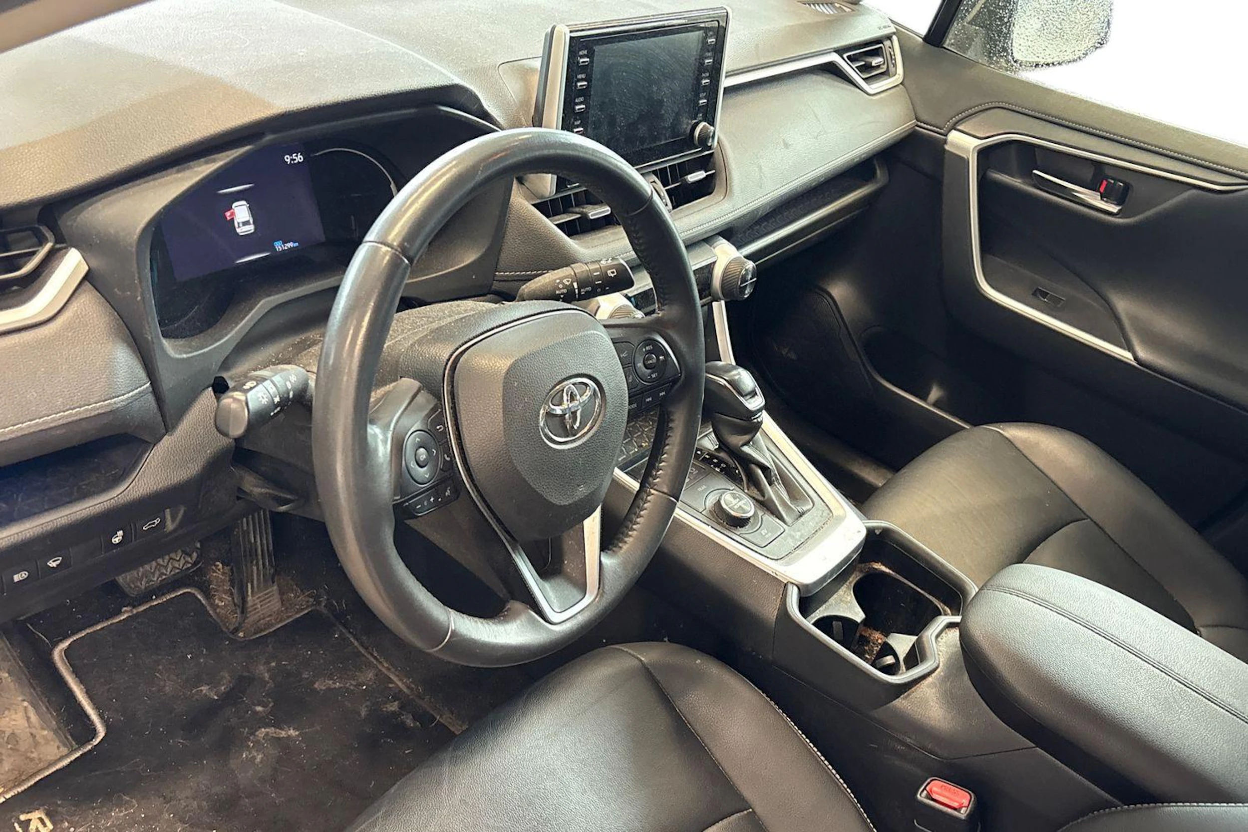 vihreä Toyota RAV4 2021 kuva 3.