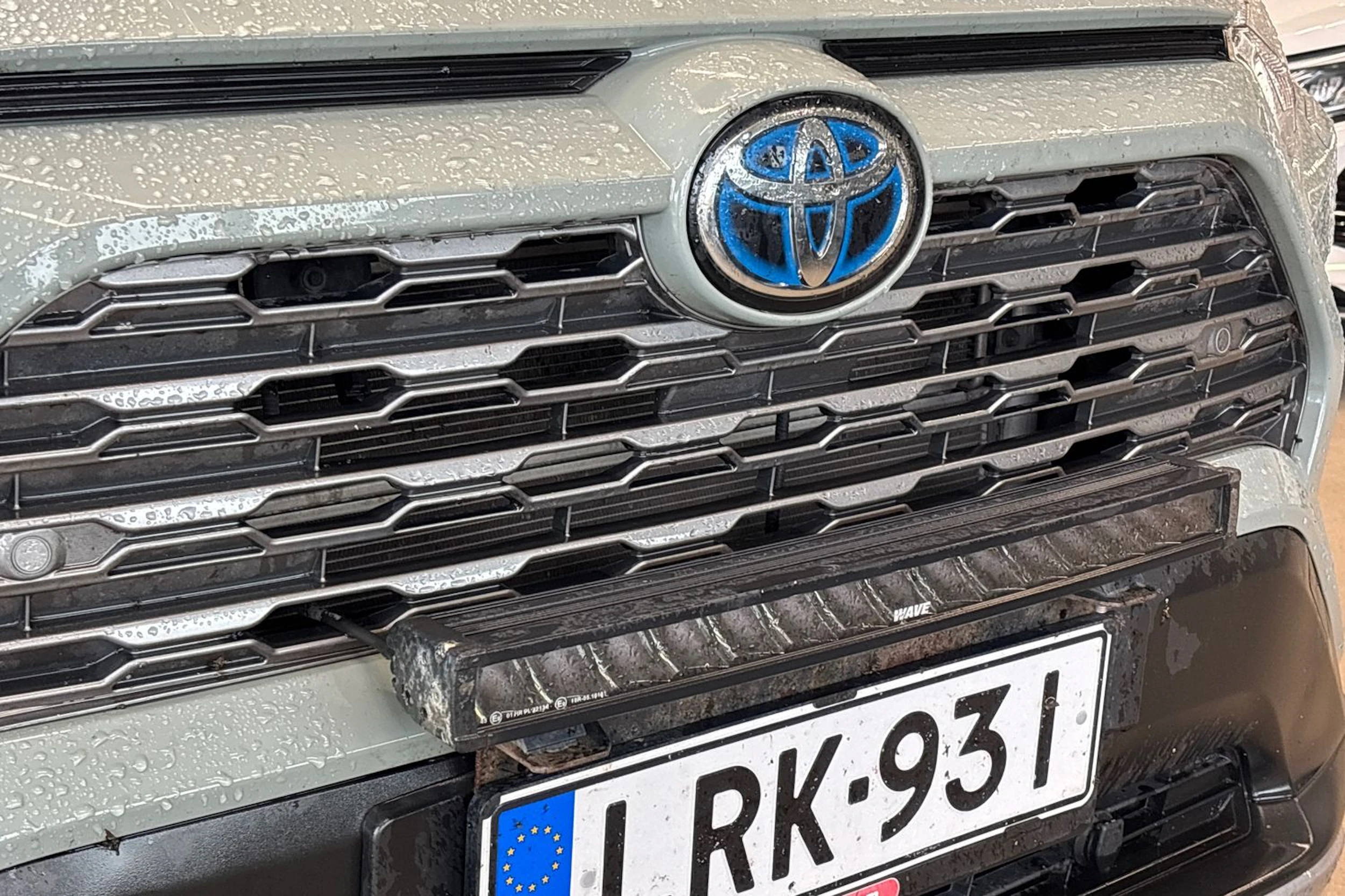 vihreä Toyota RAV4 2021 kuva 4.