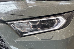vihreä Toyota RAV4 2021 kuva 5.