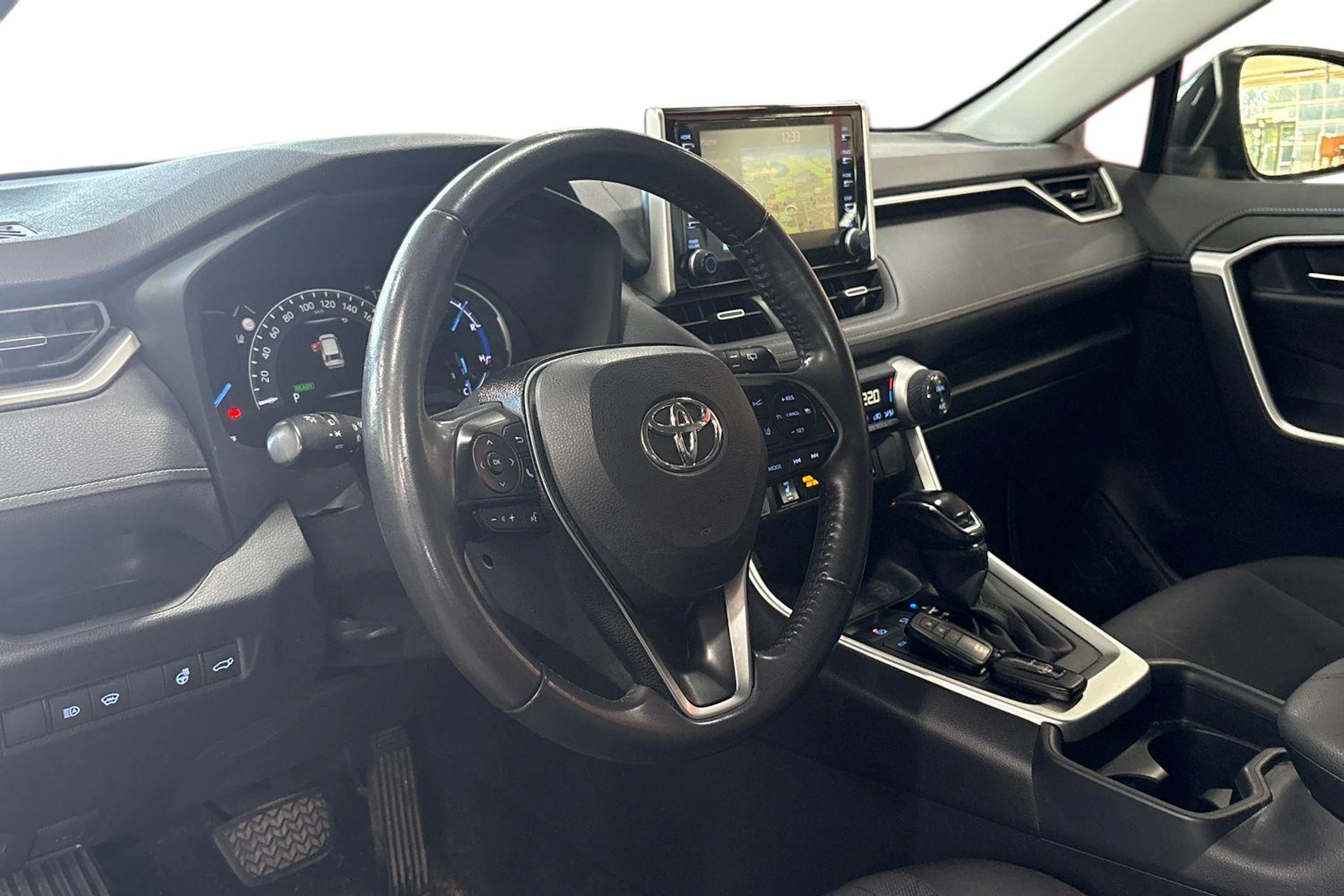 musta Toyota RAV4 2021 kuva 3.