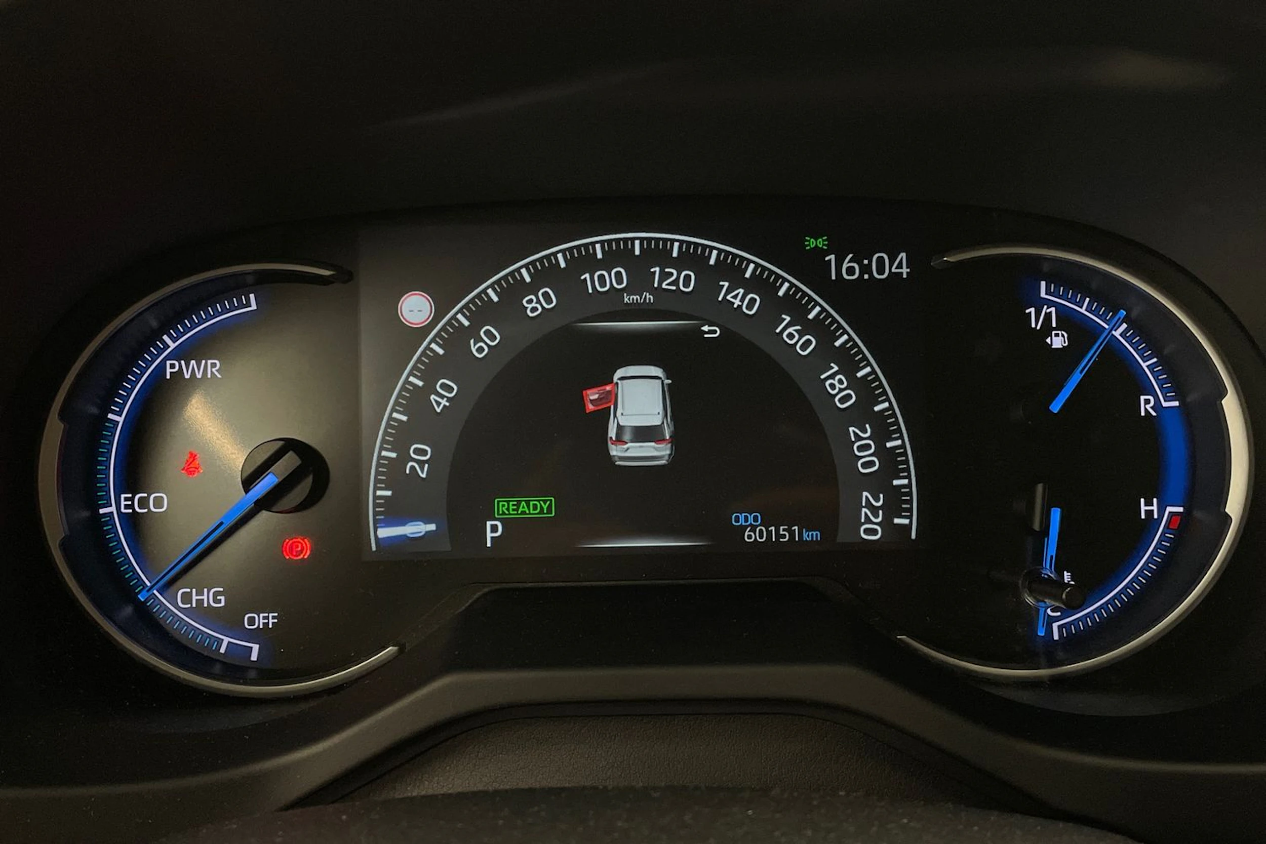 Musta Toyota RAV4 2021 kuva 15.