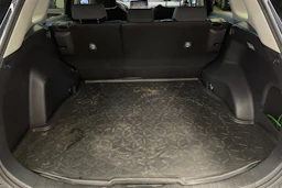Musta Toyota RAV4 2021 kuva 21.