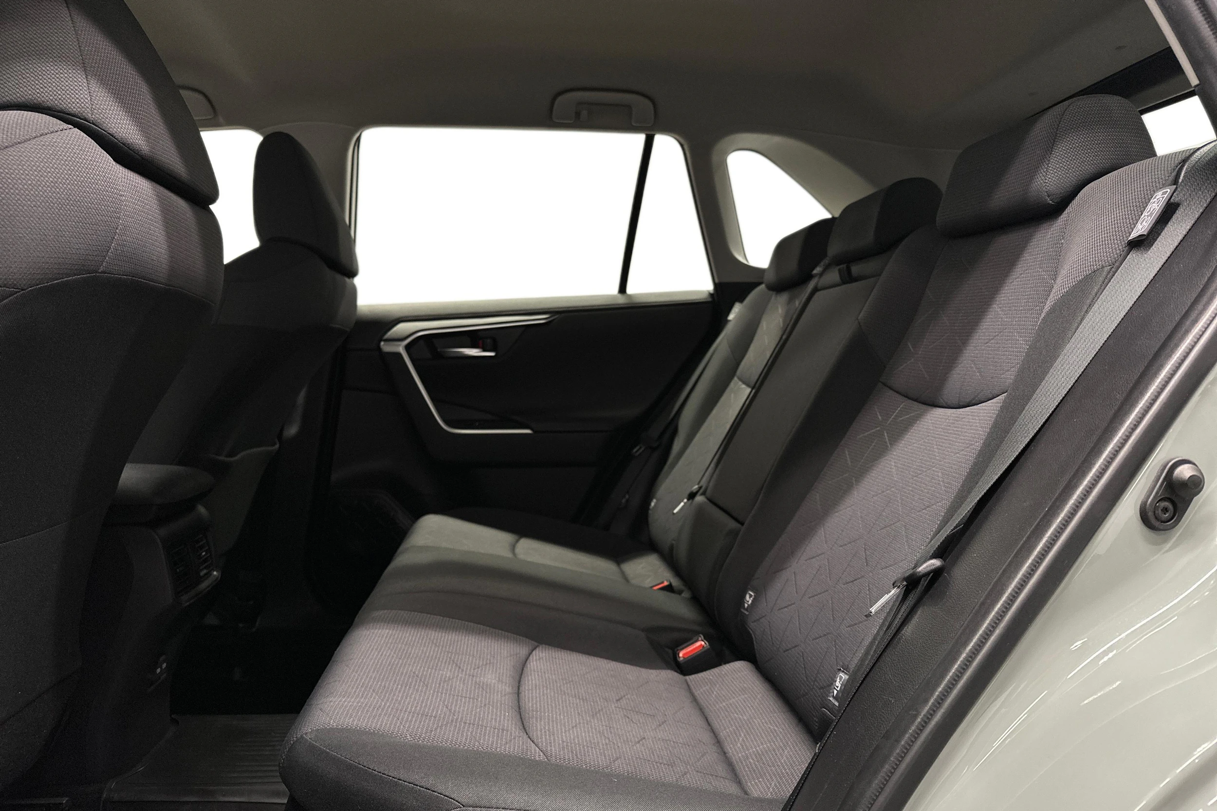 Toyota RAV4 2022 kuva 8.