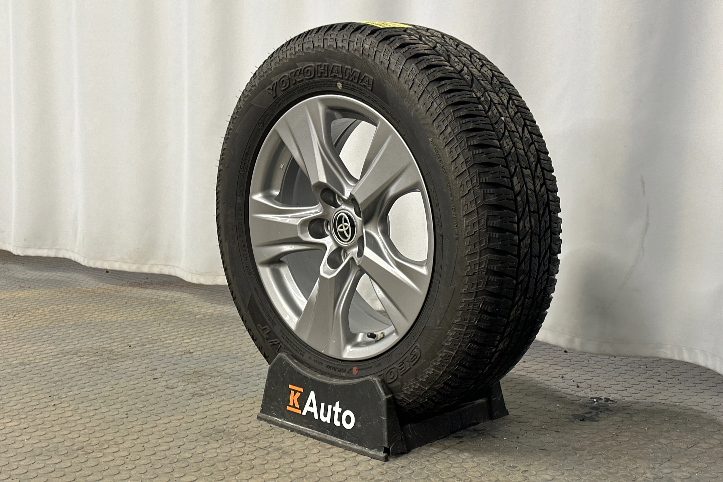 Toyota RAV4 2022 kuva 10.