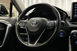 Toyota RAV4 2022 kuva 14.