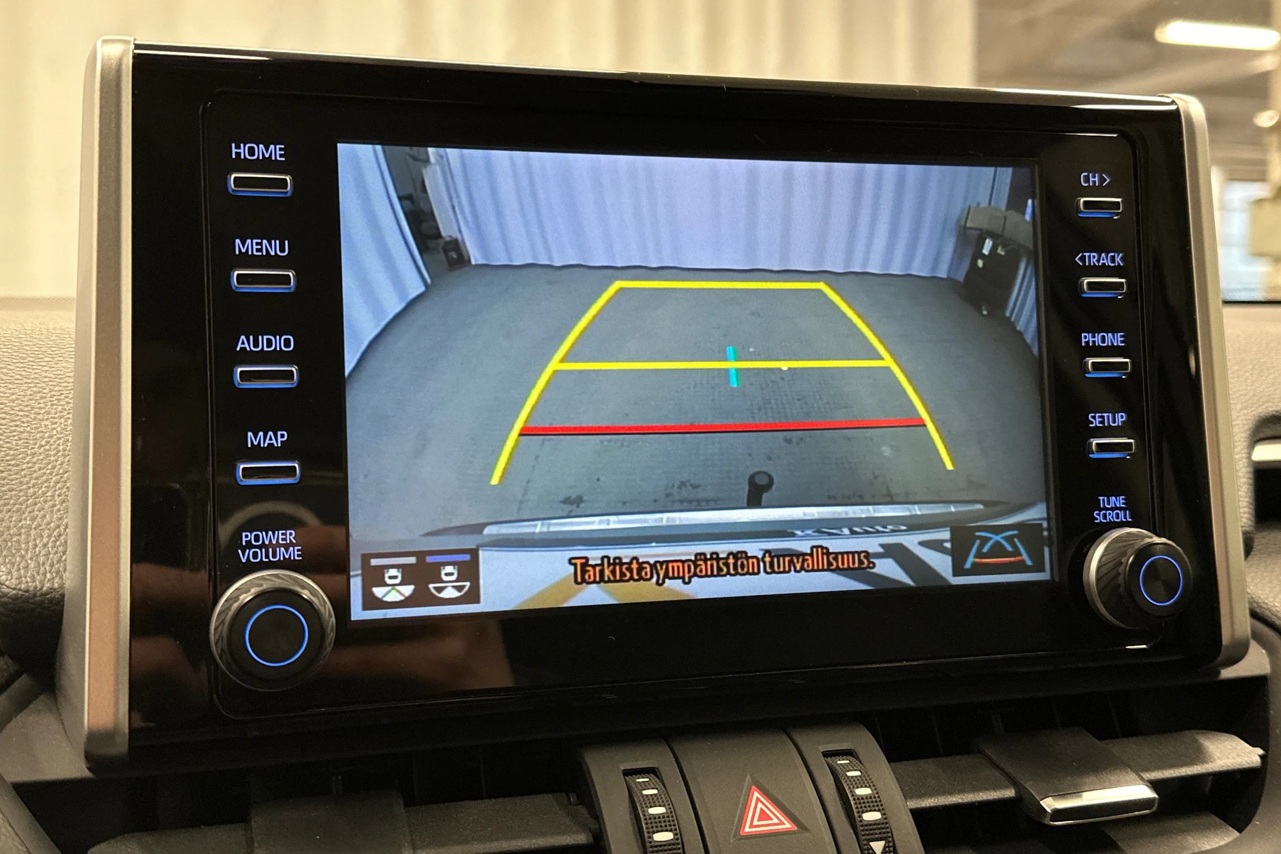 Toyota RAV4 2022 kuva 19.