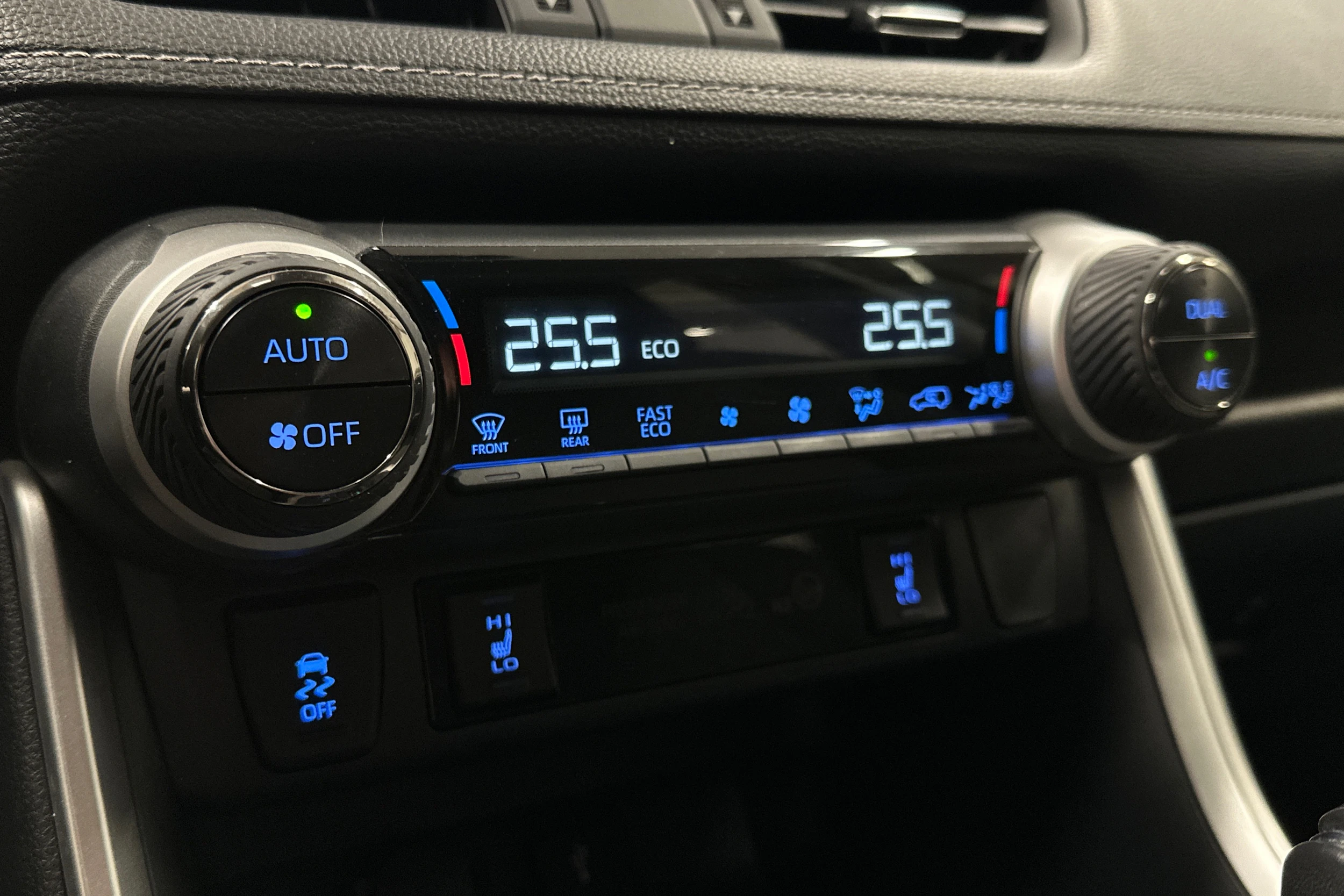 Toyota RAV4 2022 kuva 20.