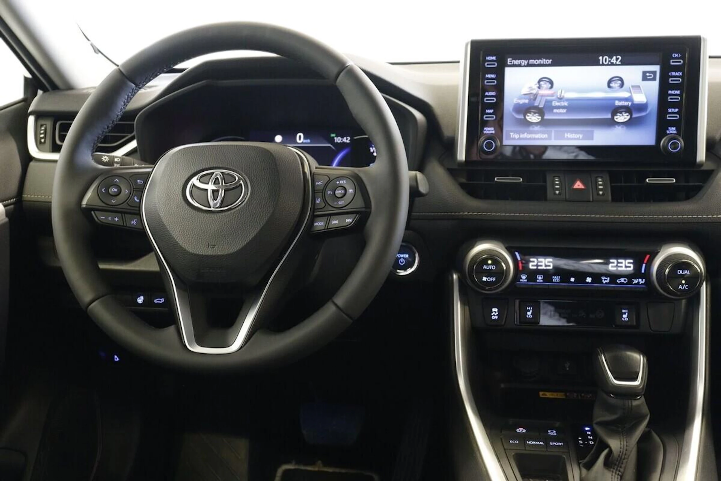 musta Toyota RAV4 2022 kuva 7.